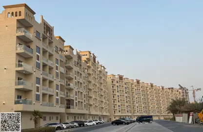 شقة - غرفة نوم - 2 حمامات للبيع في قرية الاميرة - الياسمين - عجمان