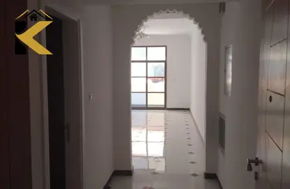 شقة - 2 غرف نوم - 2 حمامات للايجار في 2 المويهات - المويهات - عجمان
