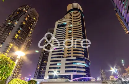 Office Space - Studio - 4 Bathrooms for rent in Fortune Executive - Lake Allure - Jumeirah Lake Towers - Dubai