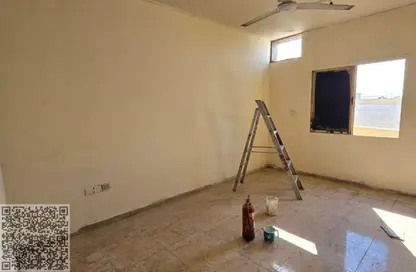 سكن عمال - استوديو - 8 حمامات للايجار في الجرف الصناعية 1 - الجرف الصناعية - عجمان