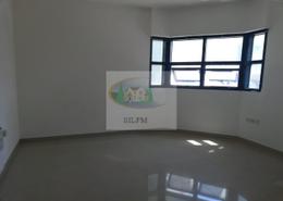 Empty Room image for: Apartment - 1 bedroom - 1 bathroom for rent in Madinat Zayed - Abu Dhabi, Image 1