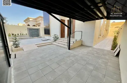 Villa - 5 Bedrooms - 7 Bathrooms for sale in Al Mowaihat 2 - Al Mowaihat - Ajman