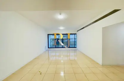 شقة - 2 غرف نوم - 2 حمامات للايجار في مبنى منخول - منخول - بر دبي - دبي