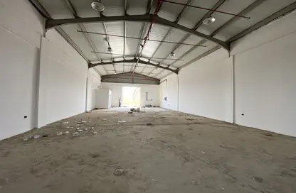 Warehouse - Studio - 1 Bathroom for rent in Wadi AL AIN 1 - Al Noud - Al Ain