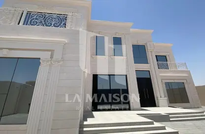 فيلا - 6 غرف نوم - 8 حمامات للايجار في مدينة الرياض - أبوظبي