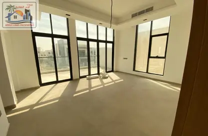 Apartment - 4 Bedrooms - 5 Bathrooms for rent in Al Hooshi Villas - Hoshi - Al Badie - Sharjah