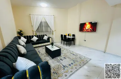 شقة - 2 غرف نوم - 2 حمامات للايجار في مساكن كورنيش عجمان - طريق كورنيش عجمان - عجمان