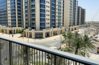 Apartment - 3 Bedrooms - 4 Bathrooms for sale in Building A - Al Zeina - Al Raha Beach - Abu Dhabi