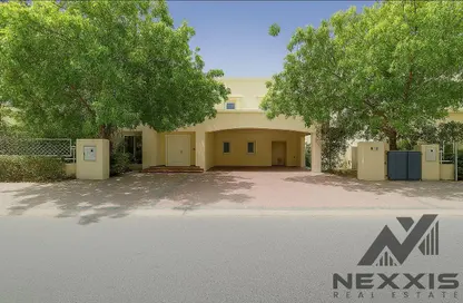 Villa - 4 Bedrooms - 5 Bathrooms for rent in Meadows 5 - Meadows - Dubai