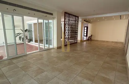 Villa - 5 Bedrooms - 5 Bathrooms for rent in Umm Suqeim 2 Villas - Umm Suqeim 2 - Umm Suqeim - Dubai Villa - 5 Bedrooms - 5 Bathrooms for rent in Umm Suqeim 2 Villas - Umm Suqeim 2 - Umm Suqeim - Dubai
