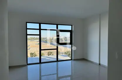 Empty Room image for: Apartment - 1 Bathroom for sale in Uptown Al Zahia - Sharjah, Image 1