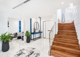 Stairs image for: Villa - 4 bedrooms - 5 bathrooms for sale in Meadows 2 - Meadows - Dubai, Image 1