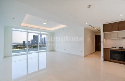 Apartment - 2 Bedrooms - 2 Bathrooms for rent in Palace Beach Residence - EMAAR Beachfront - Dubai Harbour - Dubai