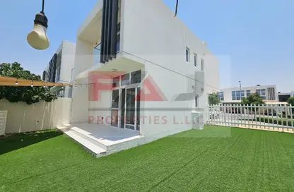 Townhouse - 3 Bedrooms - 5 Bathrooms for sale in Aknan Villas - Victoria - Damac Hills 2 - Dubai