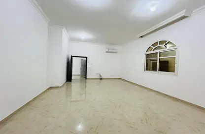 Empty Room image for: Villa - 5 Bedrooms for rent in Al Bahia - Abu Dhabi, Image 1