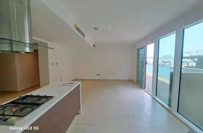 Apartment - 1 Bedroom - 2 Bathrooms for rent in Al Bandar - Al Raha Beach - Abu Dhabi