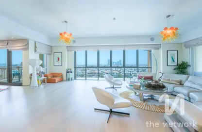 Apartment - 3 Bedrooms - 4 Bathrooms for sale in Marina Residences 4 - Marina Residences - Palm Jumeirah - Dubai