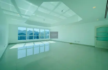 Empty Room image for: Apartment - 3 Bedrooms - 5 Bathrooms for rent in Khalidiya Street - Al Khalidiya - Abu Dhabi, Image 1