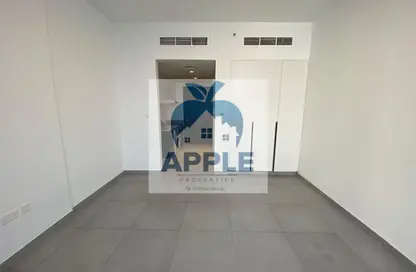 شقة - 1 حمام للايجار في ذا سولو - الجادة - الشارقة