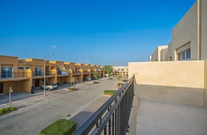 تاون هاوس - 4 غرف نوم - 3 حمامات للايجار في 2 فيكتوريا - فيكتوريا - داماك هيلز 2 - دبي