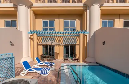 Pool image for: Townhouse - 3 Bedrooms - 3 Bathrooms for rent in Sarai Apartments - Palm Jumeirah - Dubai, Image 1