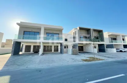 Outdoor House image for: Townhouse - 2 Bedrooms - 3 Bathrooms for sale in The Cedars - Yas Acres - Yas Island - Abu Dhabi, Image 1