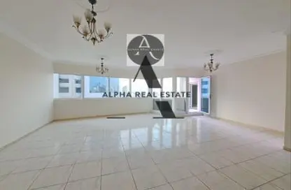 Apartment - 3 Bedrooms - 4 Bathrooms for rent in Al Majaz Tower - Al Majaz - Sharjah