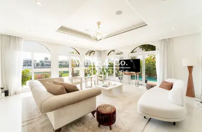 Villa - 4 Bedrooms - 5 Bathrooms for rent in Garden Homes Frond E - Garden Homes - Palm Jumeirah - Dubai