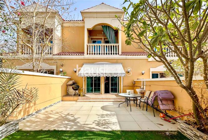 Townhouse - 2 Bedrooms - 2 Bathrooms for rent in District 4H - Jumeirah Village Triangle - Dubai
