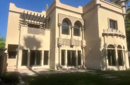 Villa - 4 Bedrooms - 5 Bathrooms for rent in Palm Jumeirah - Dubai