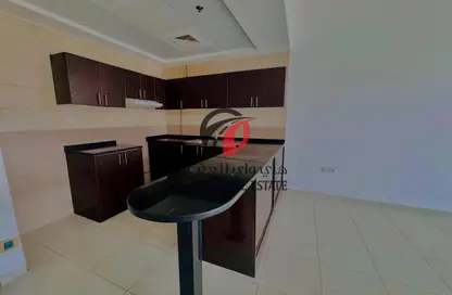 شقة - غرفة نوم - 2 حمامات للايجار في برج ربيعة - مجان - دبي لاند - دبي