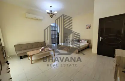 Apartment - Studio - 1 Bathroom for rent in Khalifa City A Villas - Khalifa City A - Khalifa City - Abu Dhabi