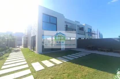 Townhouse - 3 Bedrooms - 4 Bathrooms for sale in Falcon Island South - Falcon Island - Al Hamra Village - Ras Al Khaimah