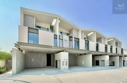 Townhouse - 3 Bedrooms - 4 Bathrooms for rent in Nad Al Sheba Gardens 2 - Nad Al Sheba Gardens - Nad Al Sheba - Dubai