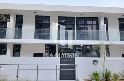 Townhouse - 3 Bedrooms - 4 Bathrooms for rent in The Gate - Masdar City - Abu Dhabi