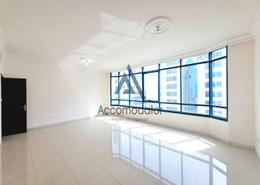 Apartment - 3 bedrooms - 5 bathrooms for rent in Cornich Al Khalidiya - Al Khalidiya - Abu Dhabi
