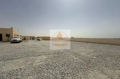 أرض - استوديو للايجار في الصجعة الصناعية - آلصجعه - الشارقة