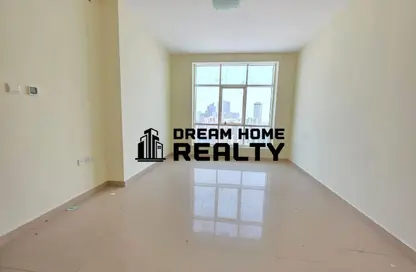 Apartment - 1 Bedroom - 1 Bathroom for rent in Al Thani Building - Al Khan - Sharjah