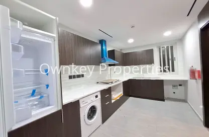 شقة - 2 غرف نوم - 4 حمامات للايجار في مبنى منخول - منخول - بر دبي - دبي