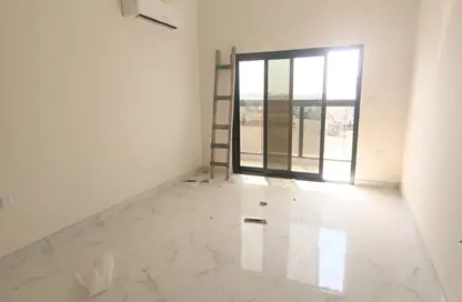 شقة - غرفة نوم - 2 حمامات للايجار في الجرف 3 - الجرف - عجمان وسط المدينة - عجمان