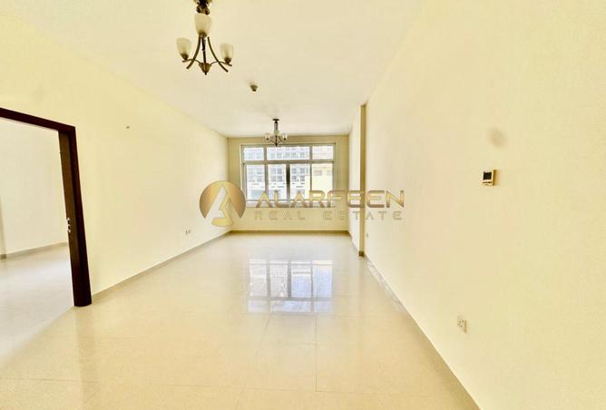 Community View | Prime Location | Spacious Unit