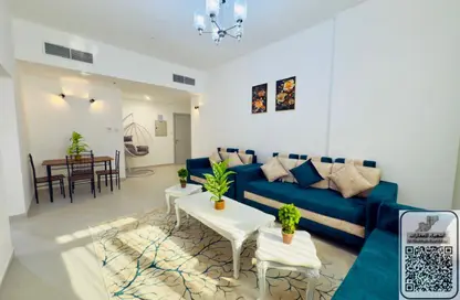 Apartment - 1 Bedroom - 2 Bathrooms for rent in Corniche Tower - Ajman Corniche Road - Ajman