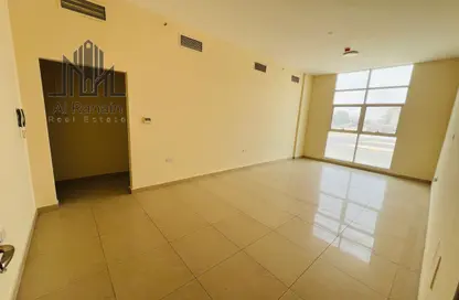 شقة - غرفة نوم - 2 حمامات للايجار في المرايجب - الجيمي - العين