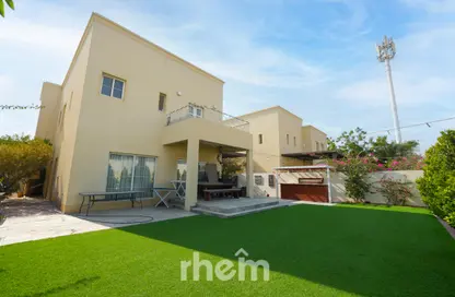 Villa - 3 Bedrooms - 4 Bathrooms for sale in Deema 4 - Deema - The Lakes - Dubai