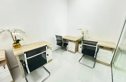 Office Space - Studio - 1 Bathroom for rent in Red Avenue - Al Garhoud - Dubai