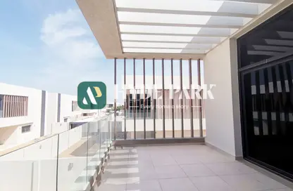 Villa - 5 Bedrooms - 7+ Bathrooms for rent in West Yas - Yas Island - Abu Dhabi