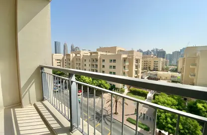 شقة - غرفة نوم - 2 حمامات للايجار في B برج ترافو - ترافو - ذا فيوز - دبي