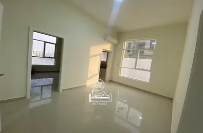 شقة - 2 غرف نوم - 2 حمامات للايجار في مدينة شخبوط - أبوظبي