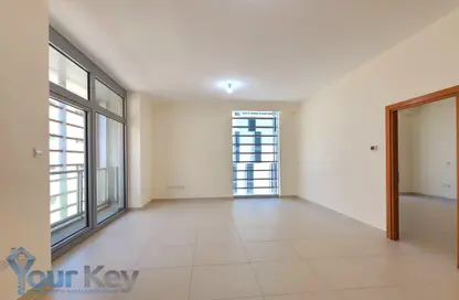 Apartment - 1 Bedroom - 2 Bathrooms for rent in Danat Towers - Muroor Area - Abu Dhabi