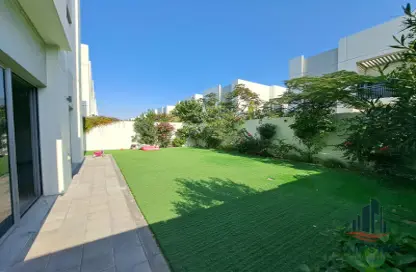 Garden image for: Villa - 5 Bedrooms - 6 Bathrooms for rent in Umm Suqeim 2 - Umm Suqeim - Dubai, Image 1